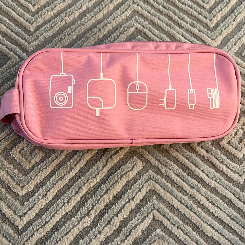 NEW Travel Accessory Bag